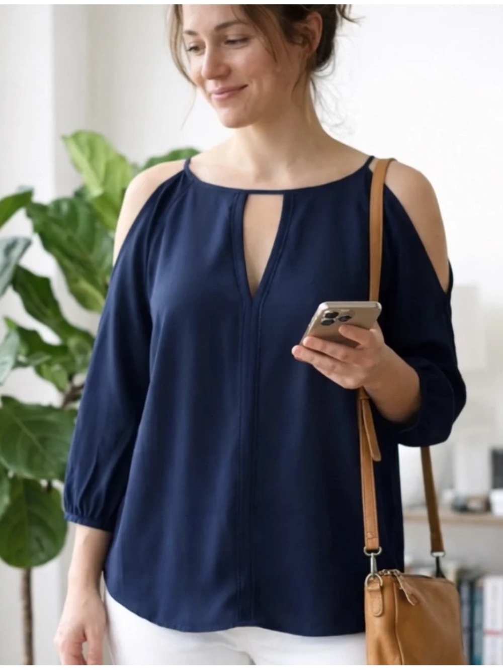 Trina Turk 100% Silk Navy Cold-Shoulder Blouse‎ w/ Keyhole Luxury Casual Size L